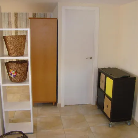 Apartment Studio Calle Via De Ronda